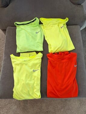 Nike Mens Short-Sleeve Performance Tees in Neon Yellow & Bright Orange